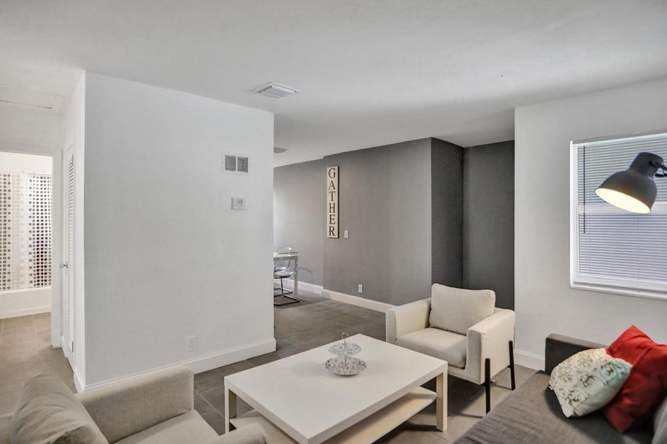 2 Bedroom Holiday Retreat West Palm Beach Art エクステリア 写真