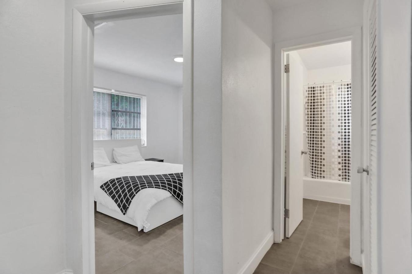2 Bedroom Holiday Retreat West Palm Beach Art エクステリア 写真
